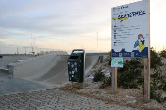 Het infobord rookvrije zones bij het skatepark